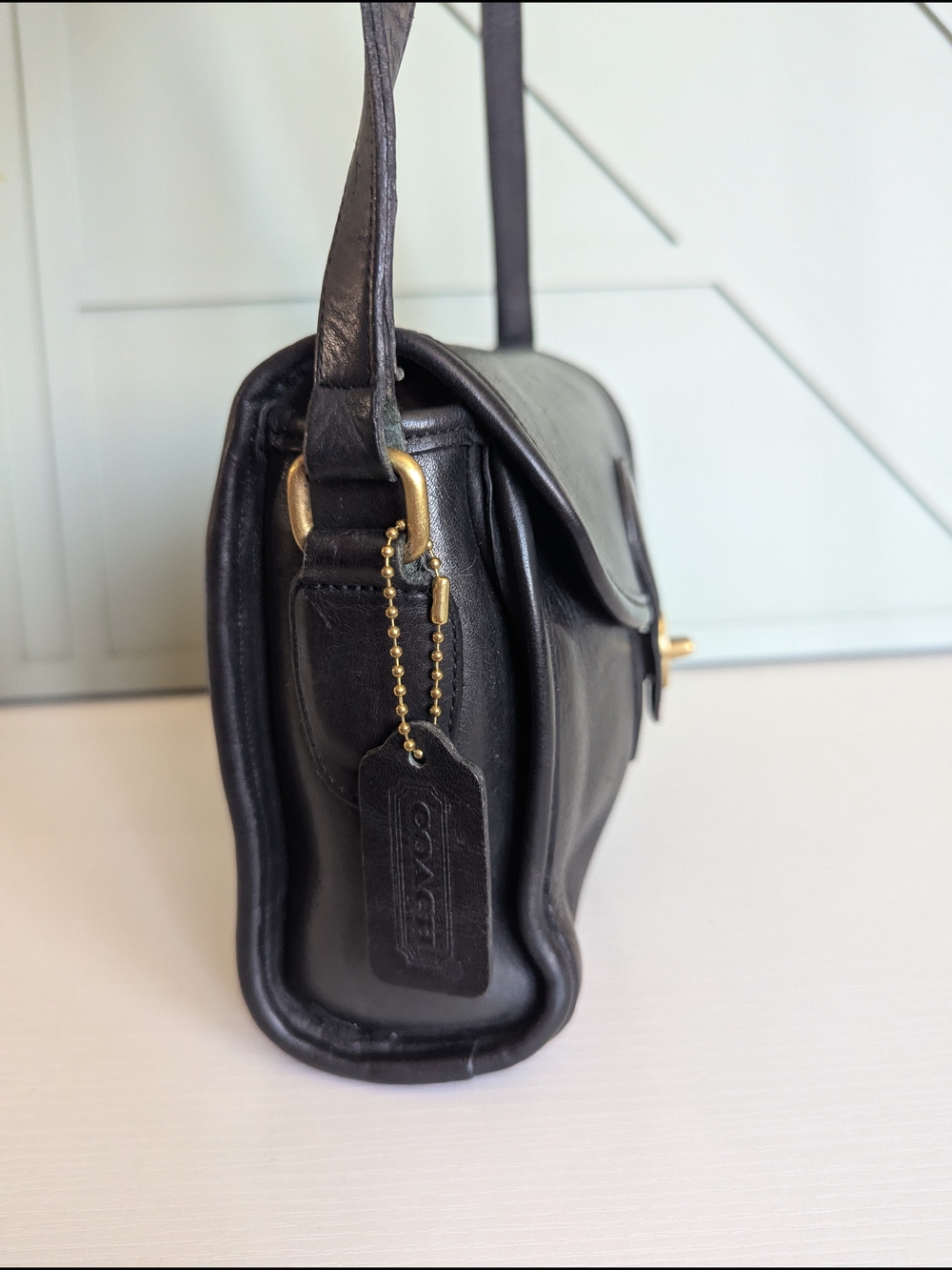 Coach Black Leather Crossbody with Gold Turn-Lock - Picture 3 of 11